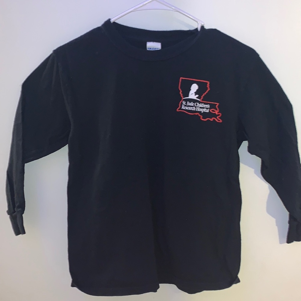 ✨black St. Jude long sleeve tee shirt✨